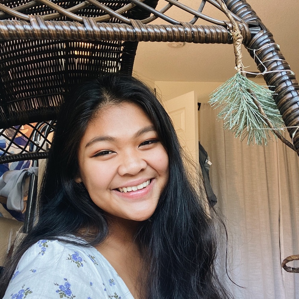 Meet your Posher, Danica